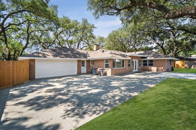 7702 Nairn Street, Houston, TX 77074