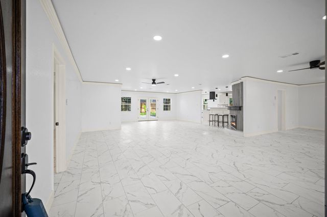 7702 Nairn Street, Houston, TX 77074