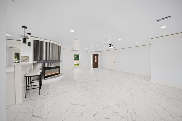 7702 Nairn Street, Houston, TX 77074