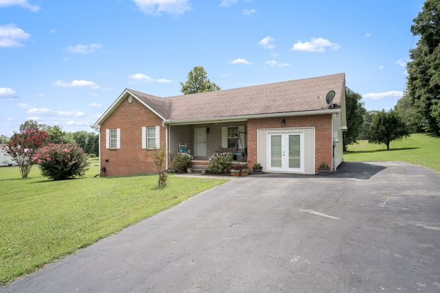 868 Bates Rd, Lebanon, TN 37087