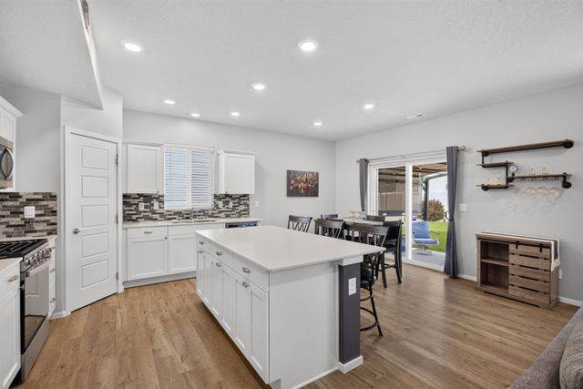 5810 W Morgantown Ln, Spokane, WA 99208