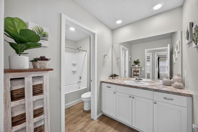 5810 W Morgantown Ln, Spokane, WA 99208