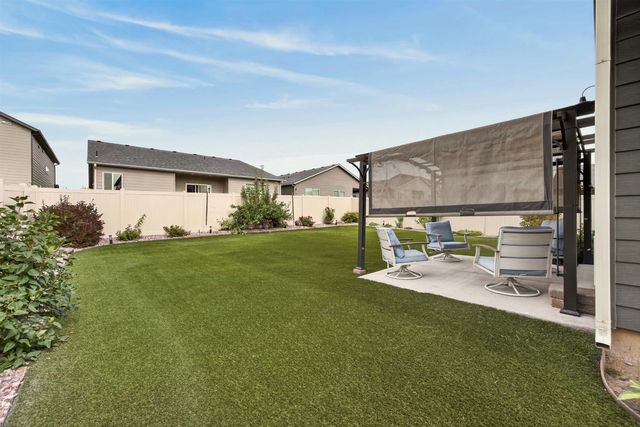 5810 W Morgantown Ln, Spokane, WA 99208