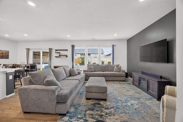 5810 W Morgantown Ln, Spokane, WA 99208