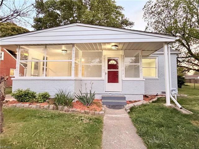 7 N Colin DR, Portsmouth, VA 23701
