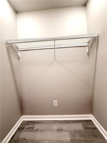 7 N Colin DR, Portsmouth, VA 23701