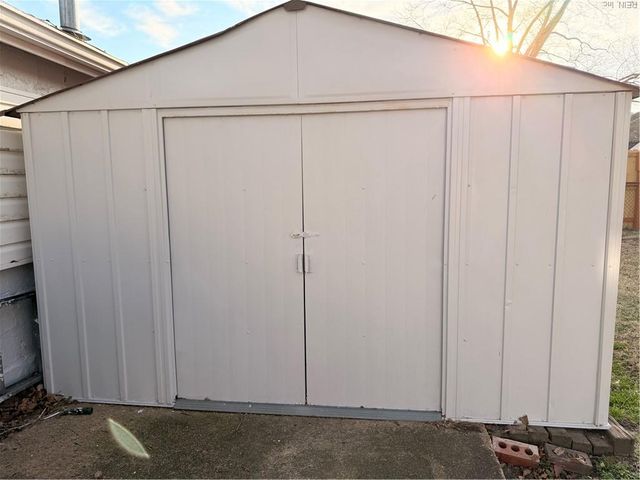 7 N Colin DR, Portsmouth, VA 23701