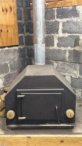 7 N Colin DR, Portsmouth, VA 23701