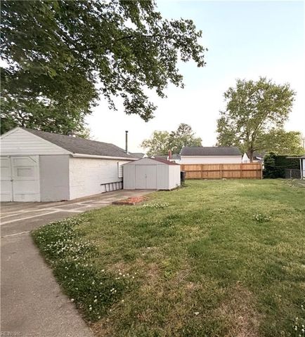 7 N Colin DR, Portsmouth, VA 23701