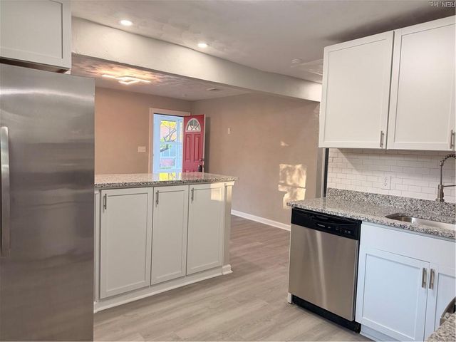 7 N Colin DR, Portsmouth, VA 23701