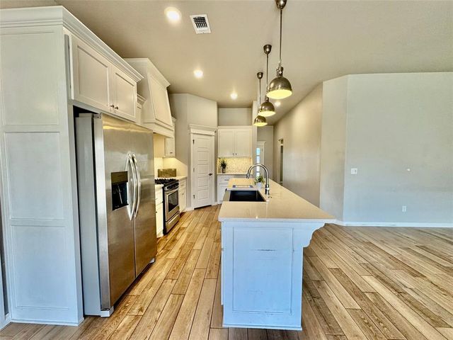 4000 Palmetto Trail, Oklahoma City, OK 73179