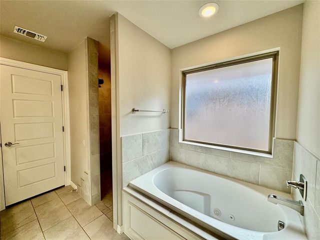 4000 Palmetto Trail, Oklahoma City, OK 73179