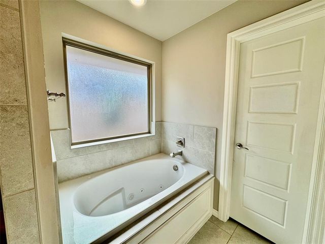 4000 Palmetto Trail, Oklahoma City, OK 73179