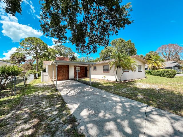 1308 Kentucky Avenue, Fort Pierce, FL 34950