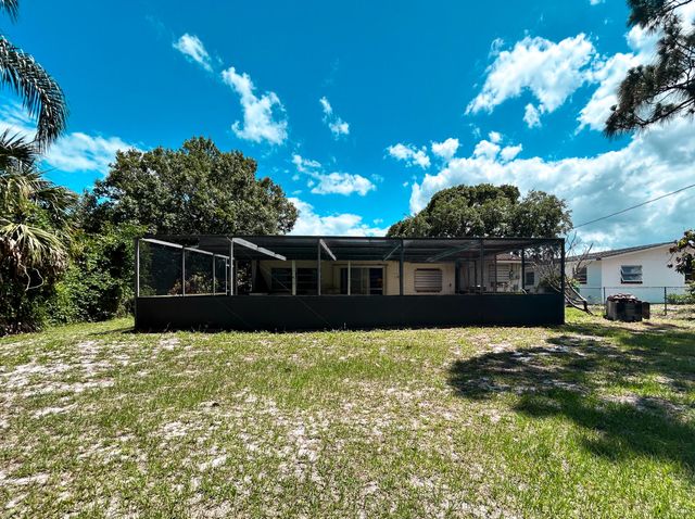 1308 Kentucky Avenue, Fort Pierce, FL 34950