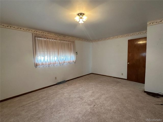 526 E 13th Street, Loveland, CO 80537