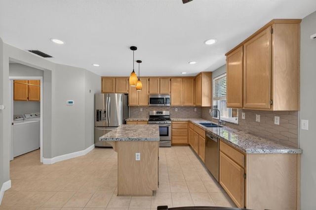 3301 Turnbuckle Cir, Elk Grove, CA 95758