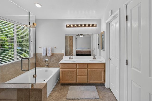 3301 Turnbuckle Cir, Elk Grove, CA 95758