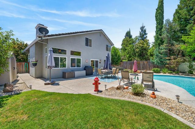 3301 Turnbuckle Cir, Elk Grove, CA 95758