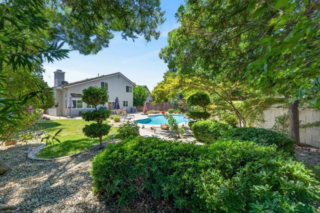 3301 Turnbuckle Cir, Elk Grove, CA 95758
