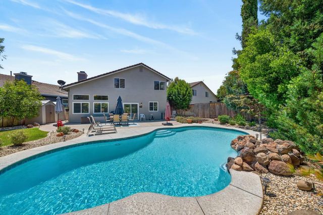 3301 Turnbuckle Cir, Elk Grove, CA 95758