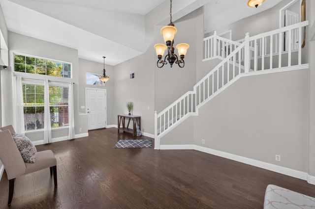 3301 Turnbuckle Cir, Elk Grove, CA 95758
