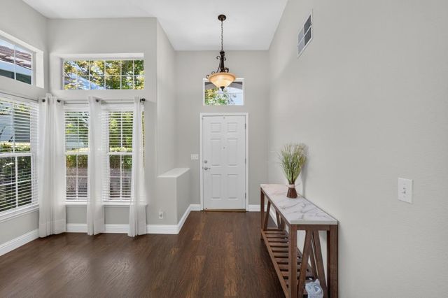 3301 Turnbuckle Cir, Elk Grove, CA 95758