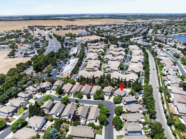 3301 Turnbuckle Cir, Elk Grove, CA 95758