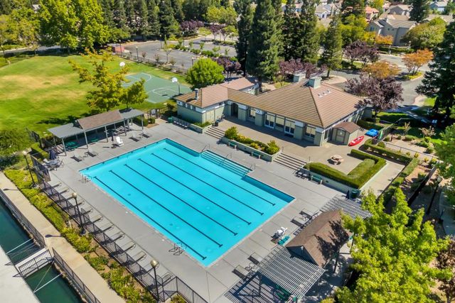 3301 Turnbuckle Cir, Elk Grove, CA 95758