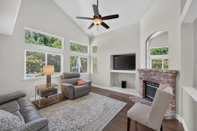 3301 Turnbuckle Cir, Elk Grove, CA 95758
