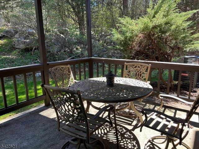 3 Spyglass Hill Rd, Unit 1, Vernon Twp., NJ 07462