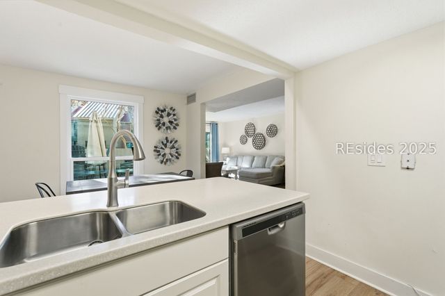 2 Lighthouse Ln Apt 830, Hilton Head Island, SC 29928