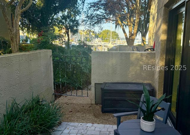 2 Lighthouse Ln Apt 830, Hilton Head Island, SC 29928