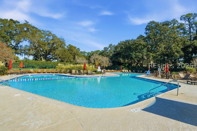 2 Lighthouse Ln Apt 830, Hilton Head Island, SC 29928