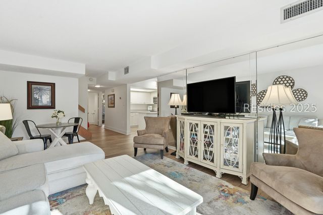 2 Lighthouse Ln Apt 830, Hilton Head Island, SC 29928