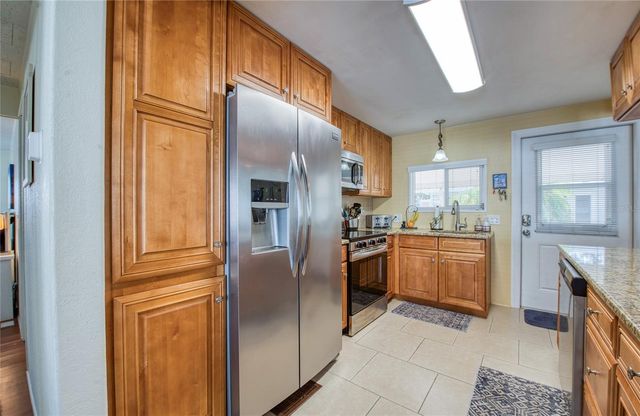 18675 US HIGHWAY 19 N 301, Clearwater, FL 33764