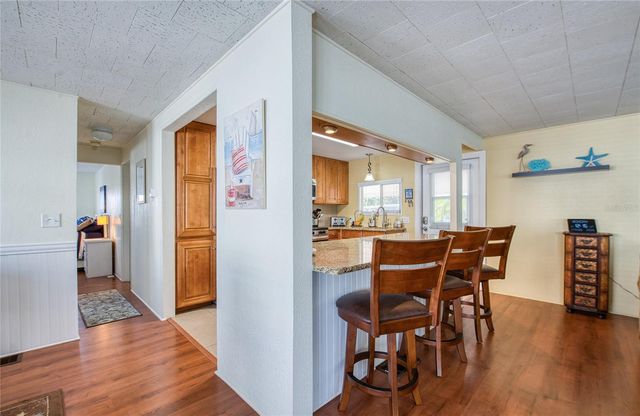 18675 US HIGHWAY 19 N 301, Clearwater, FL 33764