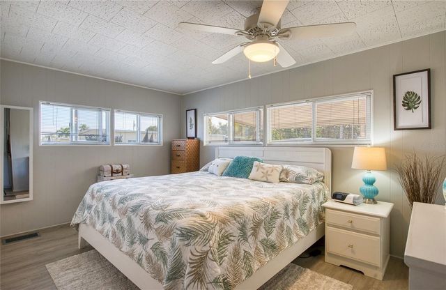 18675 US HIGHWAY 19 N 301, Clearwater, FL 33764