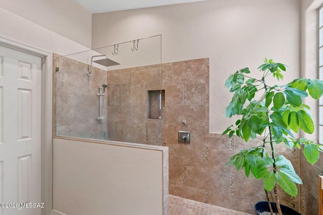 7865 N Via Laguna Niguel, Tucson, AZ 85743