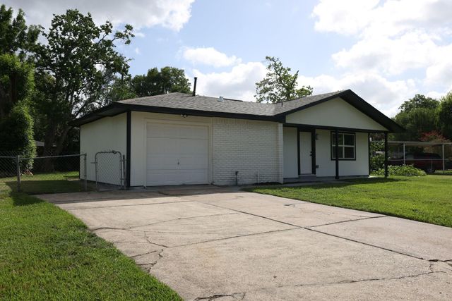 9015 Vinearbor Street, Houston, TX 77033
