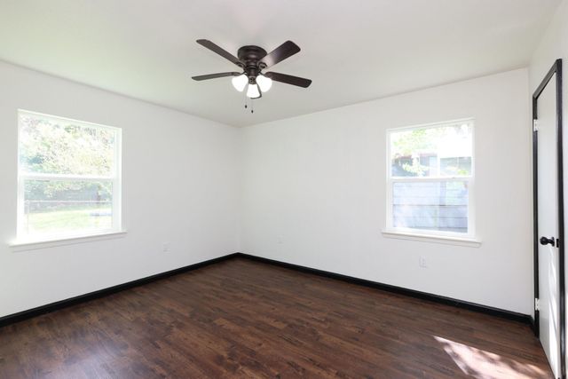 9015 Vinearbor Street, Houston, TX 77033