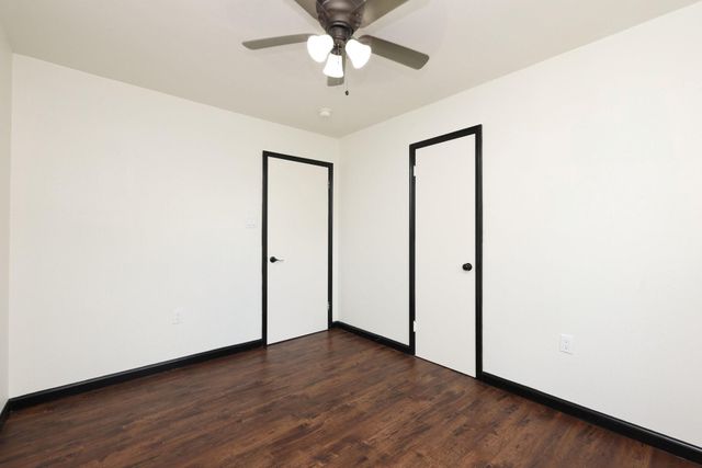 9015 Vinearbor Street, Houston, TX 77033