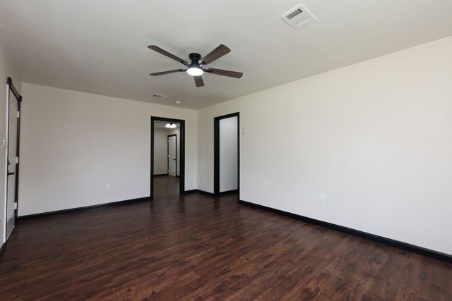 9015 Vinearbor Street, Houston, TX 77033