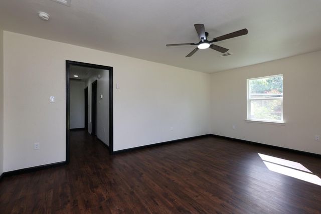9015 Vinearbor Street, Houston, TX 77033