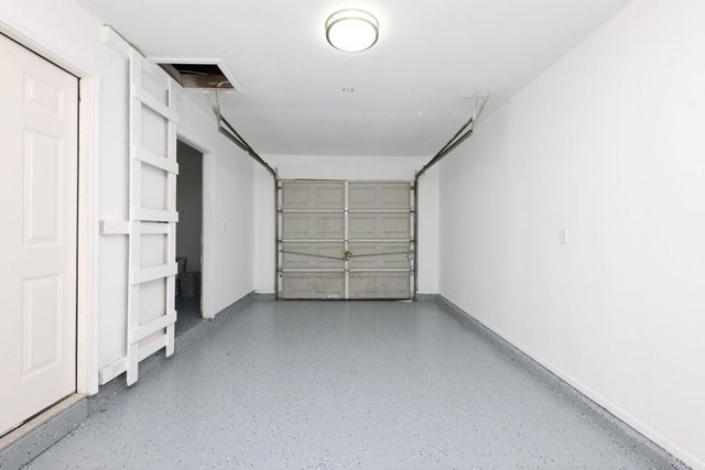 9015 Vinearbor Street, Houston, TX 77033