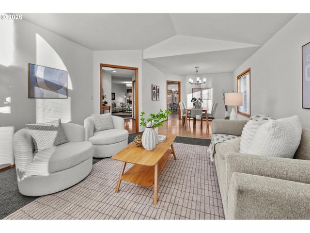 1492 Se 49TH Ct, Hillsboro, OR 97123