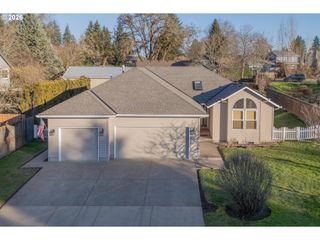 1492 Se 49TH Ct, Hillsboro, OR 97123