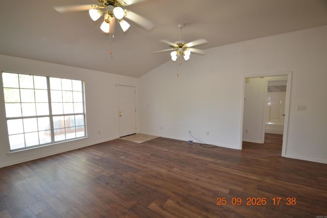 800 SE Second Street, Bryant, AR 72022