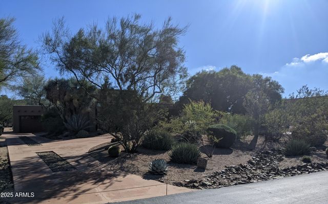 1503 INDIAN ROCK Road, Carefree, AZ 85377