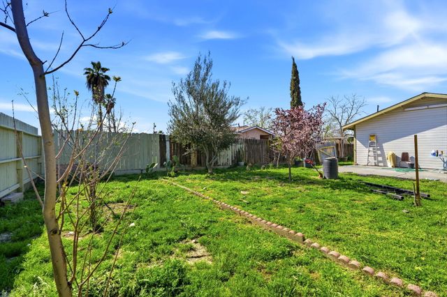 2611 Hanna Avenue, Corcoran, CA 93212